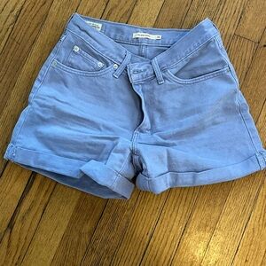 Levi's Dusty Persian Violet 80s Mom Short Rolled Cuff Denim